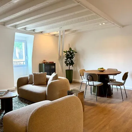 Centre Historique - Climatisation & Garage Prive Apartament *